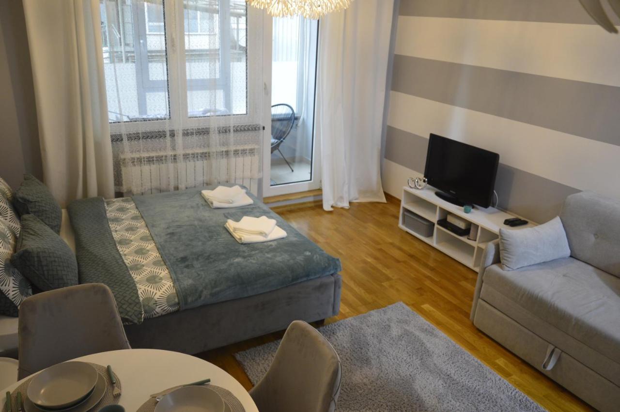 Teodora Lux Apartman Free Privat Parking Novi Sad Exterior photo