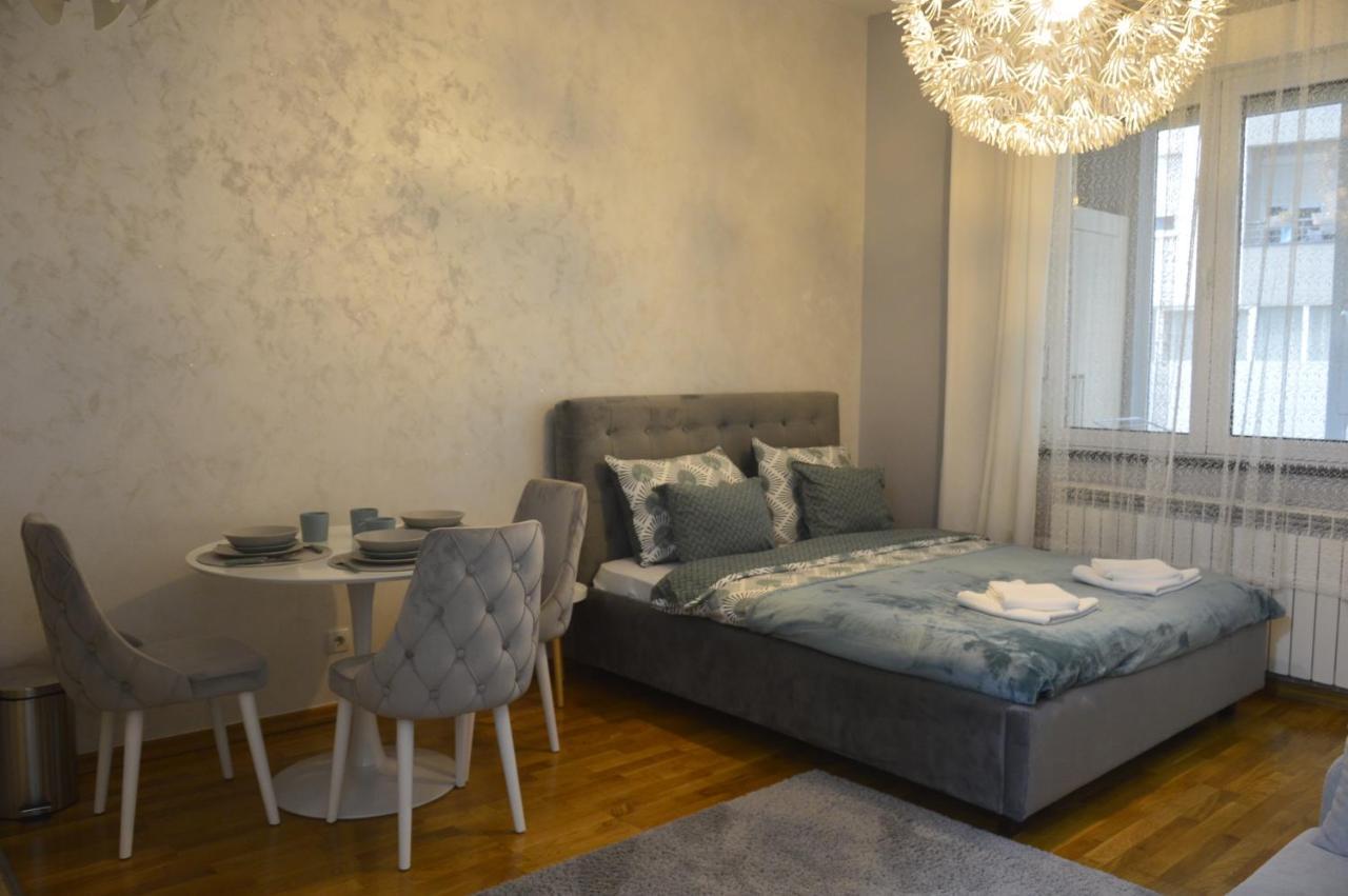 Teodora Lux Apartman Free Privat Parking Novi Sad Exterior photo