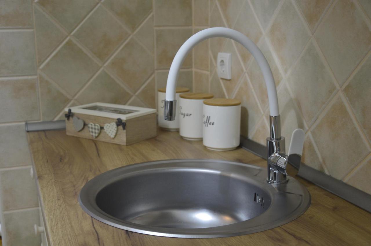Teodora Lux Apartman Free Privat Parking Novi Sad Exterior photo