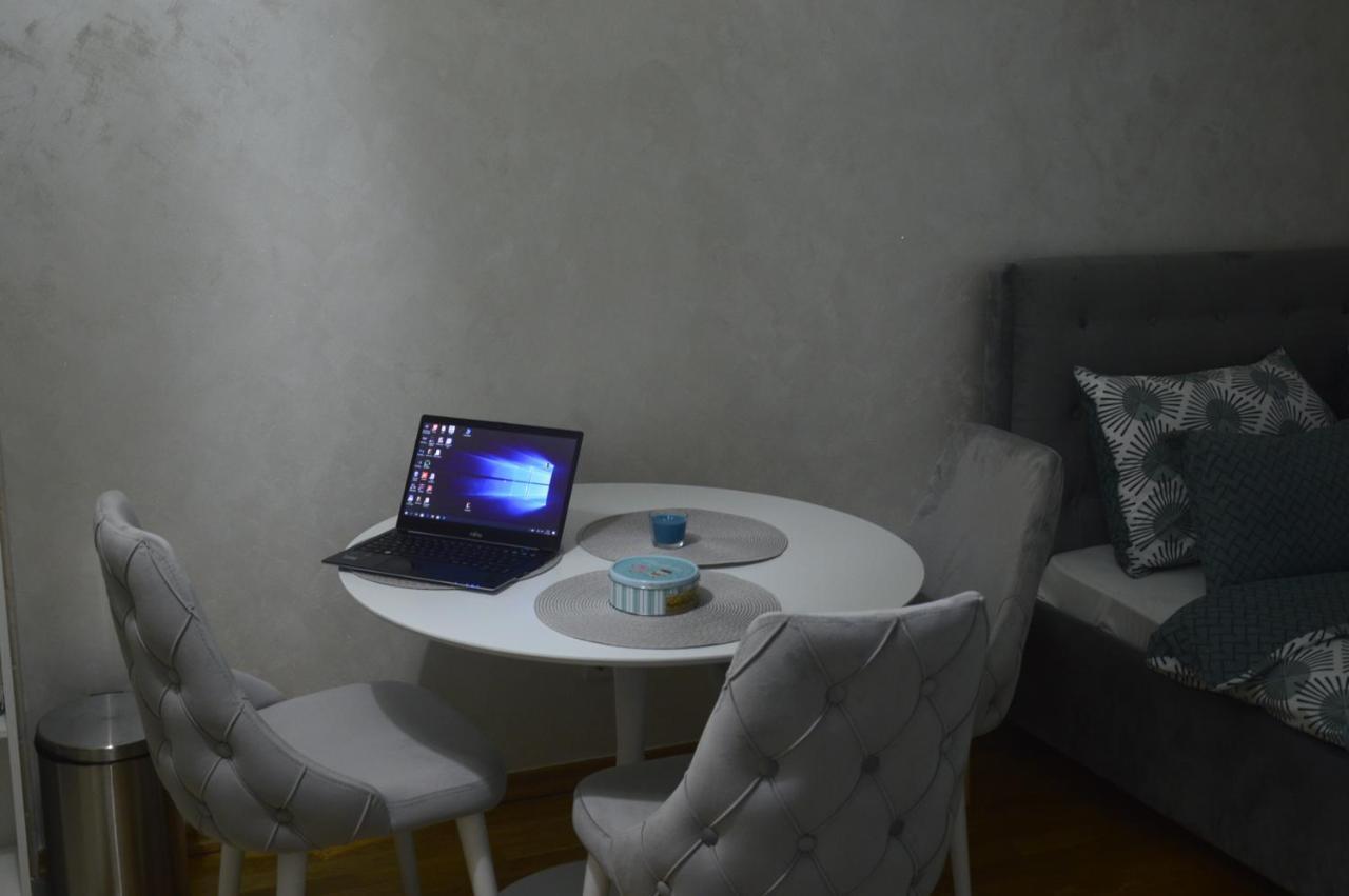 Teodora Lux Apartman Free Privat Parking Novi Sad Exterior photo